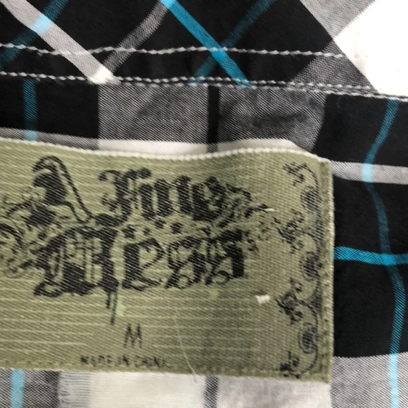 🖤Vintage Hot Topic Button Up - Picture 4 of 5